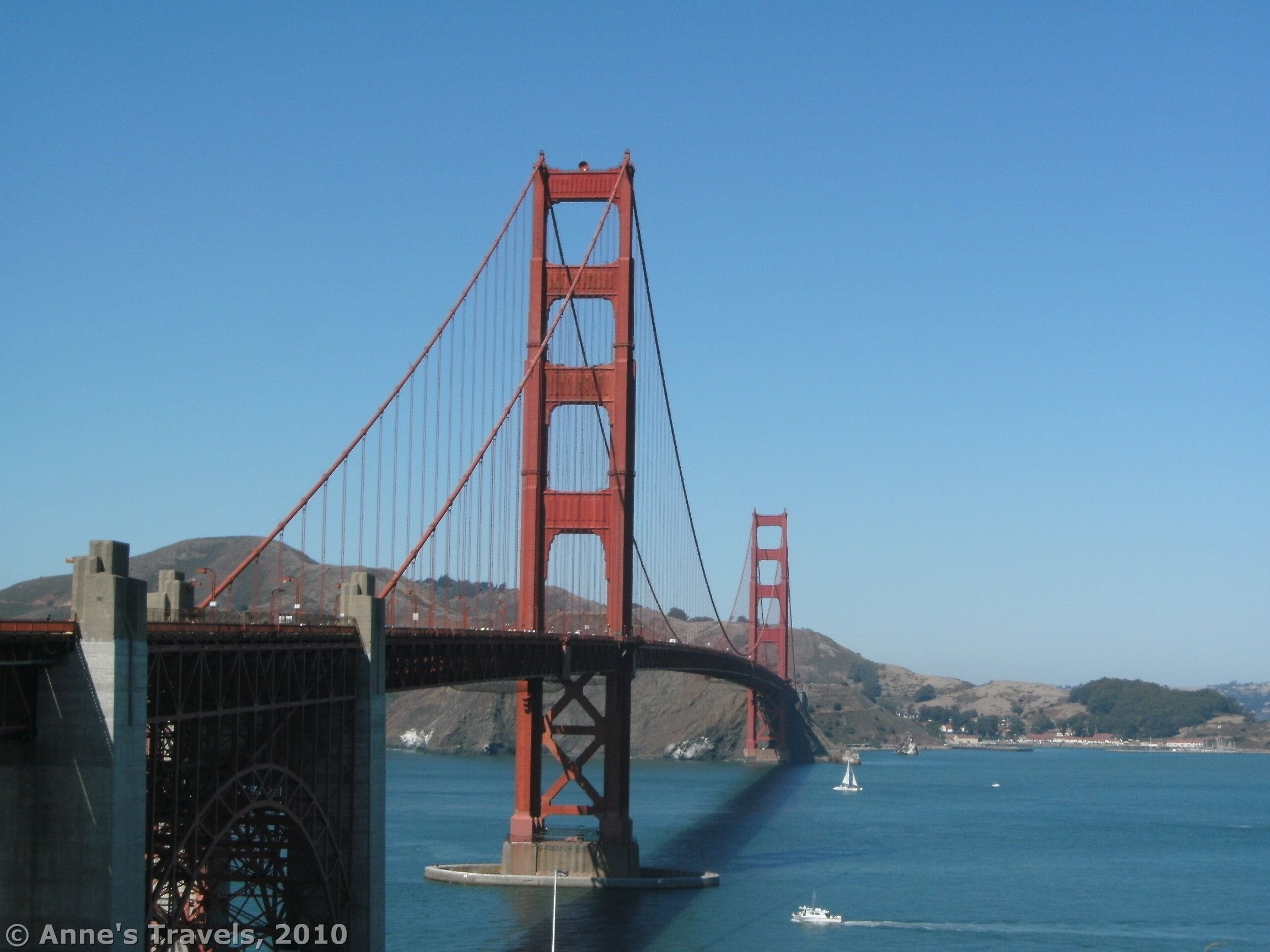 The Golden Gate Bridge spans the Golden Gate, Golden Gate National Recreation Area, Cailifornia