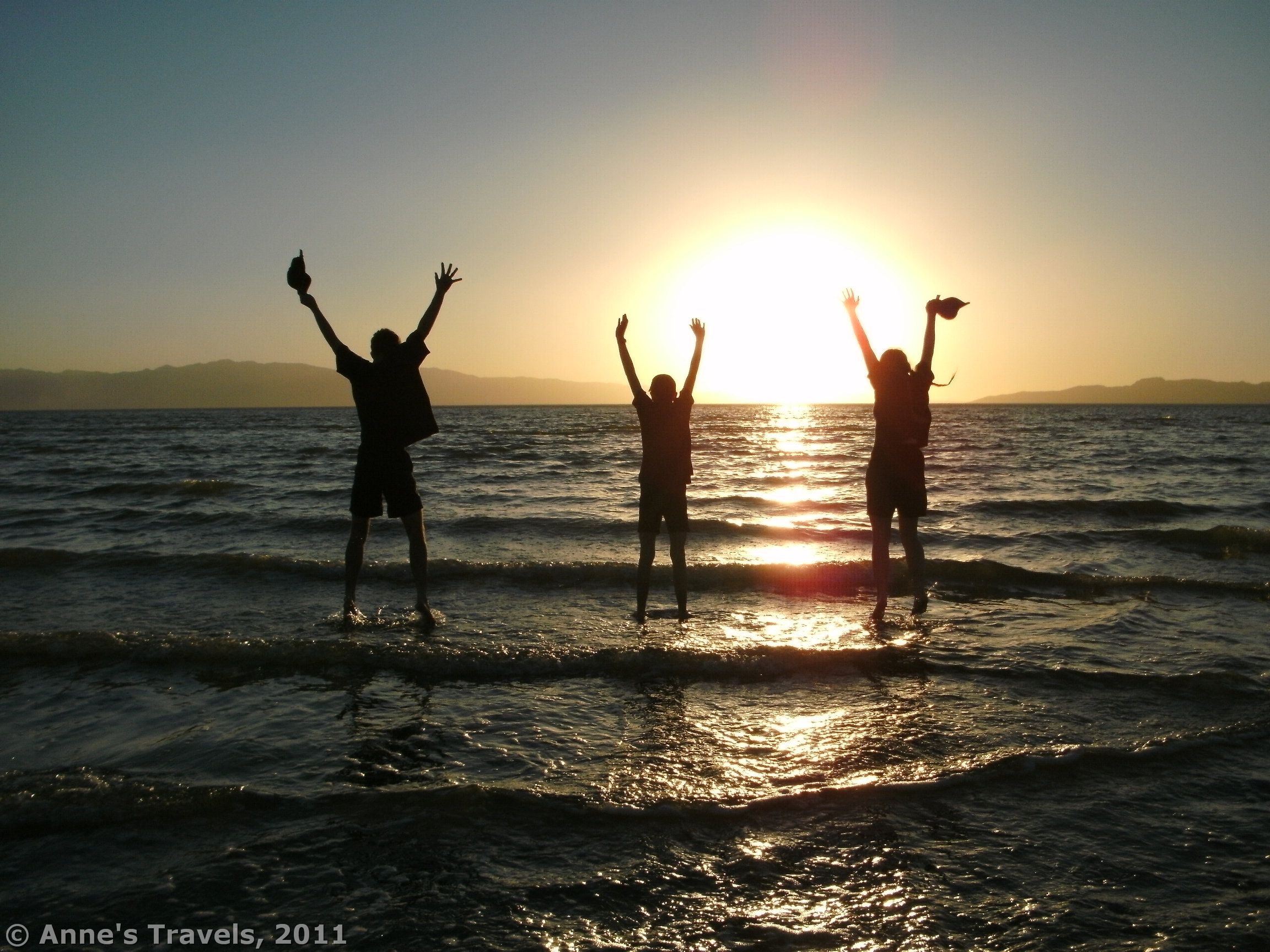 Jumping waves in the sunset at the Great Salt Lake, Utah