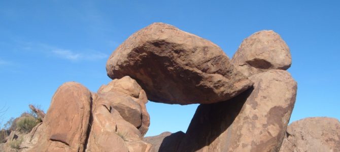 Big Bend Balancing Rock Arch: Grapevine Hills Trail