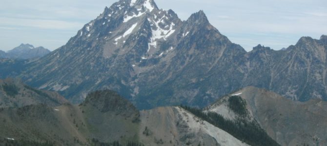 Earl Peak: The Cascades Laid Out Below You