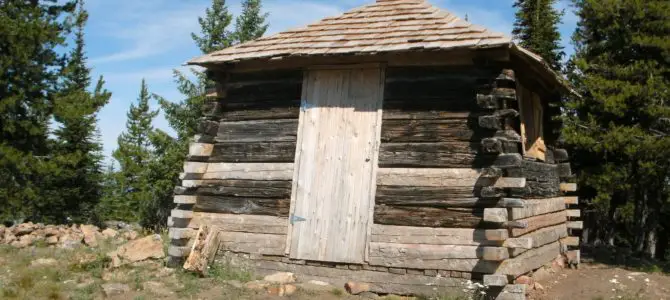 Eastern Washington Lookout on Columbia Mountain