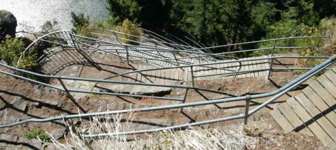 Beacon Rock: A Maze of Railings & Catwalks!