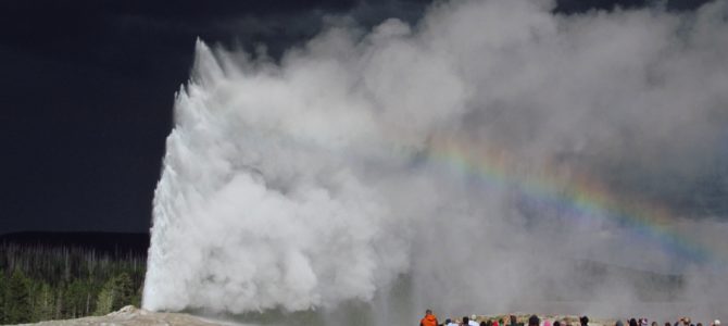 The 5 Best Geysers in Yellowstone’s Upper Geyser Basin