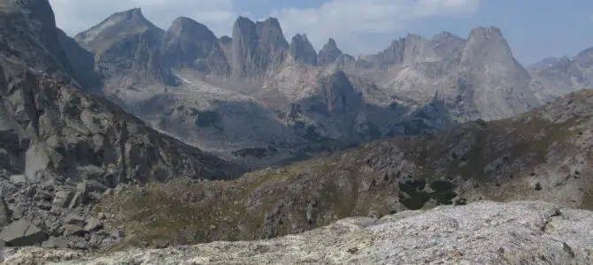 Day Hiking the Cirque of Towers Overlook