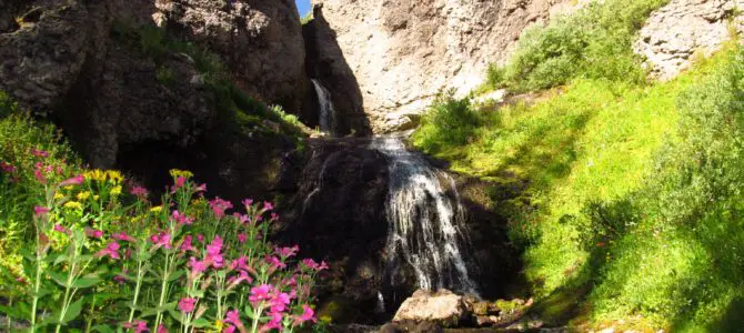 Dayhiking Wyoming’s Dundee Falls