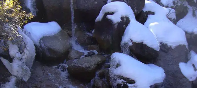 A Snowy Hike to Horsethief Falls