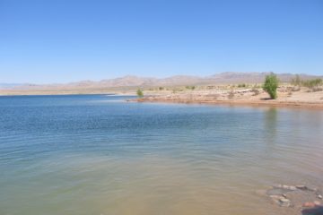 Echo Bay Swimming Beach – Desert Swimming Hole!