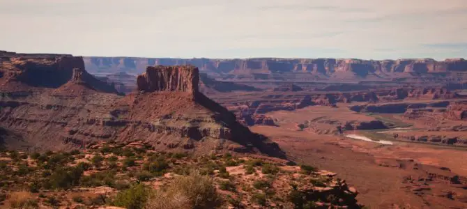 Exploring Minor Overlook in Canyon Rims Recreation Area