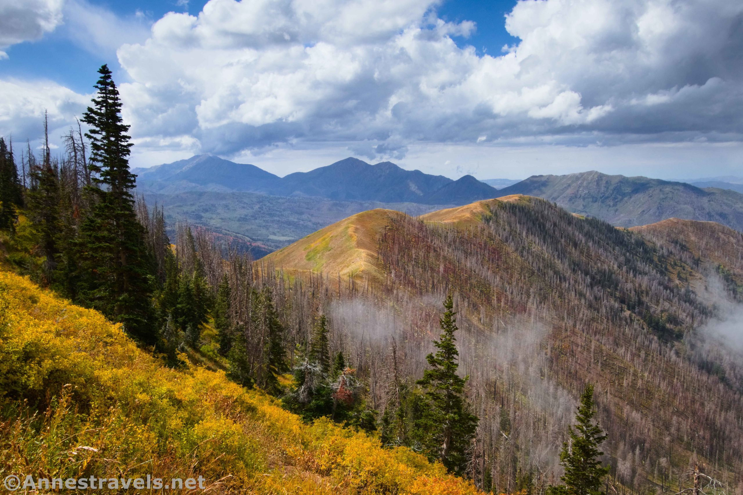 Mist around the ridges of Loafer Mountain en route to Santaquin Peak, Wasatch Range in Uinta-Wasatch-Cache National Forest, Utah