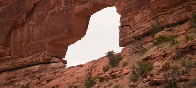 Hiking Gold Bar Arch (Jeep Arch)