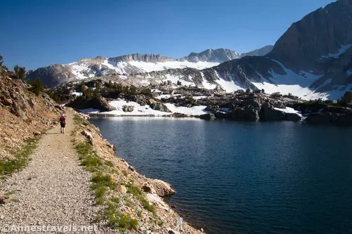 Hiking along Steelhead Lake on the 20 Lake Basin Loop, Inyo National Forest, California